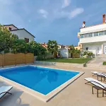 Stunning Apartment In Novigrad With Wifi