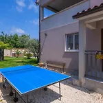 Beautiful Home In Medulin With Wifi