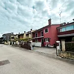 Vili Apartment