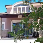Villa Filip - Private Pool & Gym