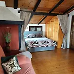 Romantic Studio For Two With A Pool