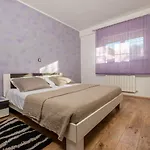 Apartment Romantik For Max 4 People, Kids Friendly With Playground And Pool