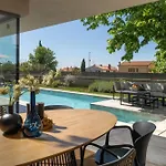 Luxury Villa Lipa Tree