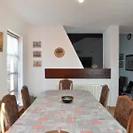 Ferienwohnung Fuer 8 Personen Ca 120 Qm In Fazana-Surida, Istrien Istrische Riviera