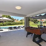 Ferienhaus Mit Privatpool Fuer 6 Personen Ca 200 Qm In Vintijan, Istrien Istrische Riviera