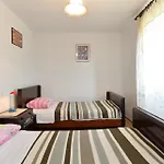 Ferienhaus Fuer 6 Personen Ca 80 Qm In Vrznaveri, Istrien Istrische Riviera