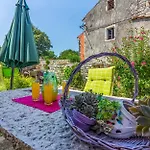 Ferienhaus Fuer 5 Personen Ca 70 Qm In Rakalj, Istrien Bucht Von Rasa