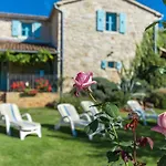 Rustic Villa Giselle With Pool In Vizinada