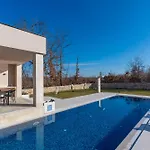Villa Shiva