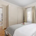 Apartment Marina -1St Row To The Sea With Private Parking
