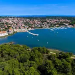 Apartments By The Sea Medulin - 23096