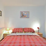 Ferienwohnung Fuer 3 Personen Ca 32 Qm In Valbandon, Istrien Istrische Riviera