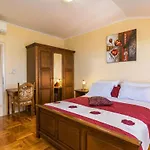 Villa Divina Comfortable Holiday Residence