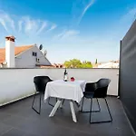 Apartments Sena