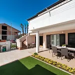 Apartments Pataj