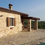 House Lunja
