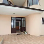 Apartment Dado