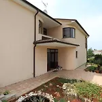Apartment Dado