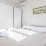 Villa Jaki