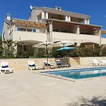 Sea Villas Residence
