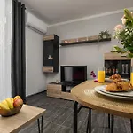 Apartment Nina, 200M From The Old Town Of Porec