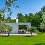 Villa Nicol Tireli