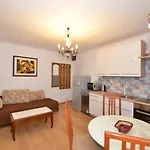 Moris Apartman