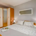Strandnahe, Ruhige Ferienwohnung Sara