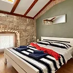 Apartments Clerisseau