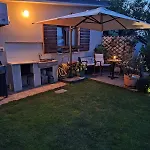 Studio Apartman Lilly With Private Parking In The Yard Of The House