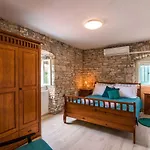 Villa Lamusica Comfortable Holiday Residence