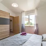 Villa Lena Comfortable Holiday Residence