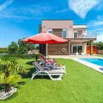 Villa Stefanja Comfortable Holiday Residence