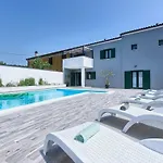 Villa Barbara Comfortable Holiday Residence