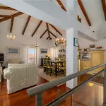 Old Town Seabreeze Residence