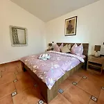 Guest House Casa Mia - Rooms & Apartments