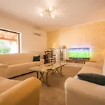 Villa Noina Arka, A Charming Villa With A Pool Surrounded By Nature