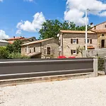 Villa Zoro Comfortable Holiday Residence
