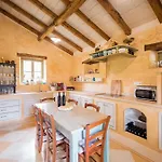 Villa Dolores, A Magnificent Villa, Ideal For Families And Groups