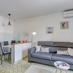 Apartment Riva 1001