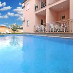 Apartments Edin 1359