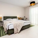 Salteria Residence Suite II