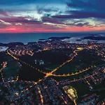 Amazing Home In Galizana
