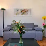 Two-Bedroom App 'Castegner' With Garden & Free Parking