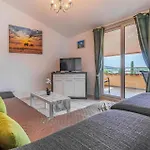 Nice Apartment In Pula With Kitchen