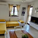 Apartments Villa Alba II