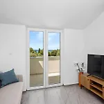 Apartment Nenad - Amazing Sea View ! Only 500 Meters From The Beach !