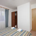 Apartments By The Sea Dajla, Novigrad - 3376