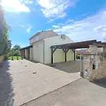 Villa Ana