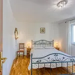 Apartment Perla With Terrace